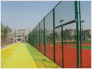 操场围网